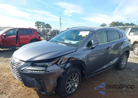2021 Lexus Nx 300 z USA, uszkodzony, nr VIN JTJDARBZ2M2197968